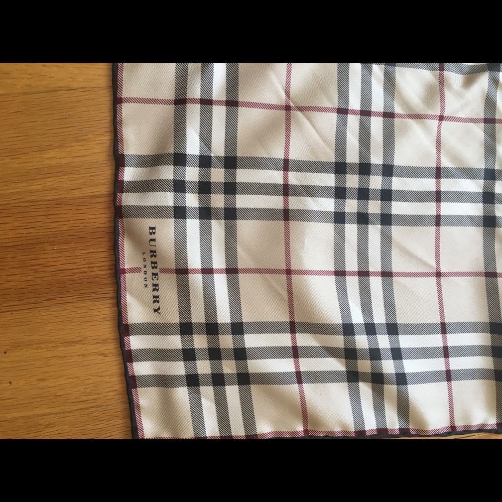 Burberry silk scarf (vintage)